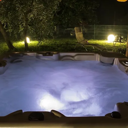 مزرعة للإقامة Pontignanello